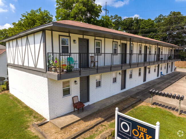 Building Photo - MF-15-The Oak Apartments