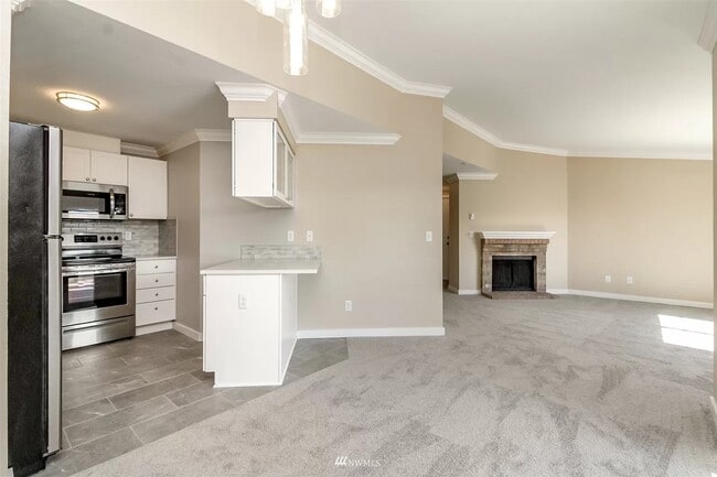 Building Photo - 23410 18th Ave S Unit D301 Rental