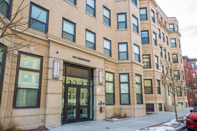 100 Hemenway