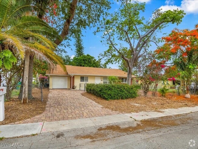 Building Photo - 1320 Barbizon Ln Rental