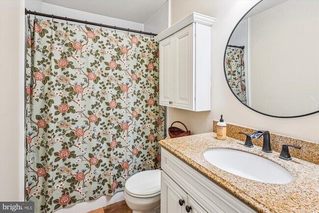 Photo - 832 Clifton Ave