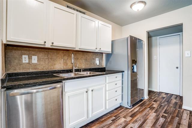 Photo - 920 Sunny Slope Dr