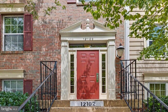 Photo - 12102 Green Leaf Ct Unidad 201