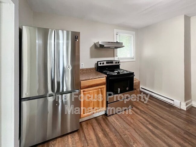 Photo - 200 Danis St Unit 2nd floor
