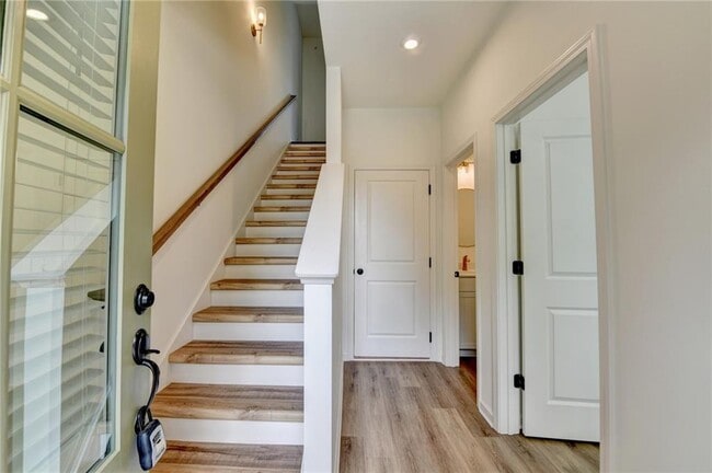 Photo - 430 Argosy Pk Cir