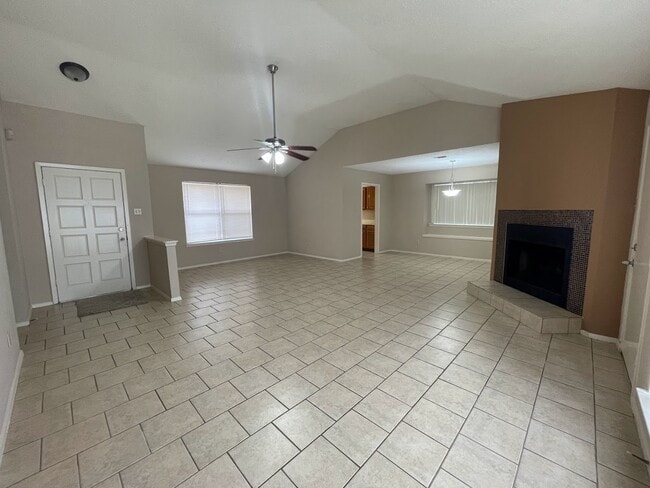 Photo - 2126 Collingsfield Dr