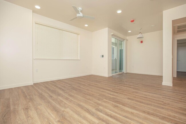 1x1 Living Room