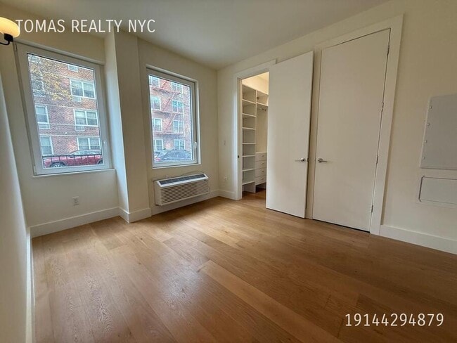 Photo - 3103 Sedgwick Ave Unidad 1C