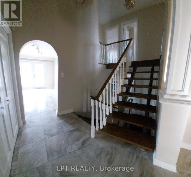 Photo - 40 St Andrews Blvd