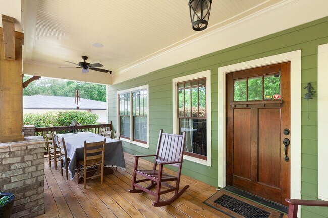 Photo - Beautiful 4/4 Plus Office, 4 Blocks From E...