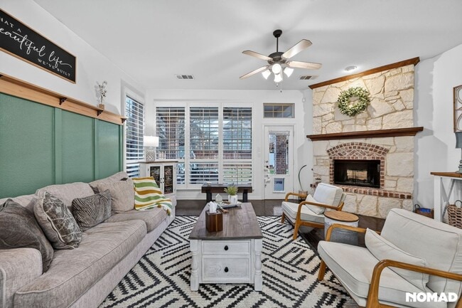 1128 Wilson Dr