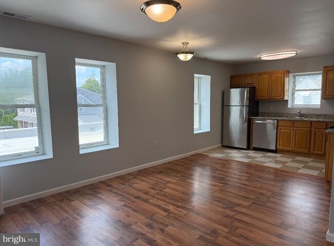 Building Photo - 7 E Mill Rd Unit D Rental