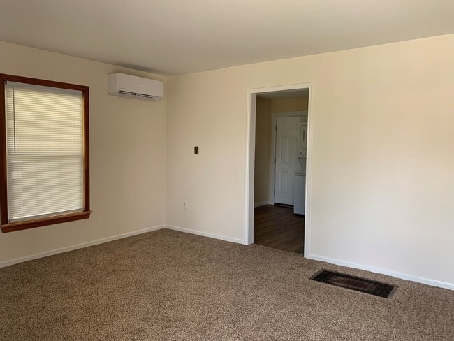 Photo - 2910 N Tom Green Ave