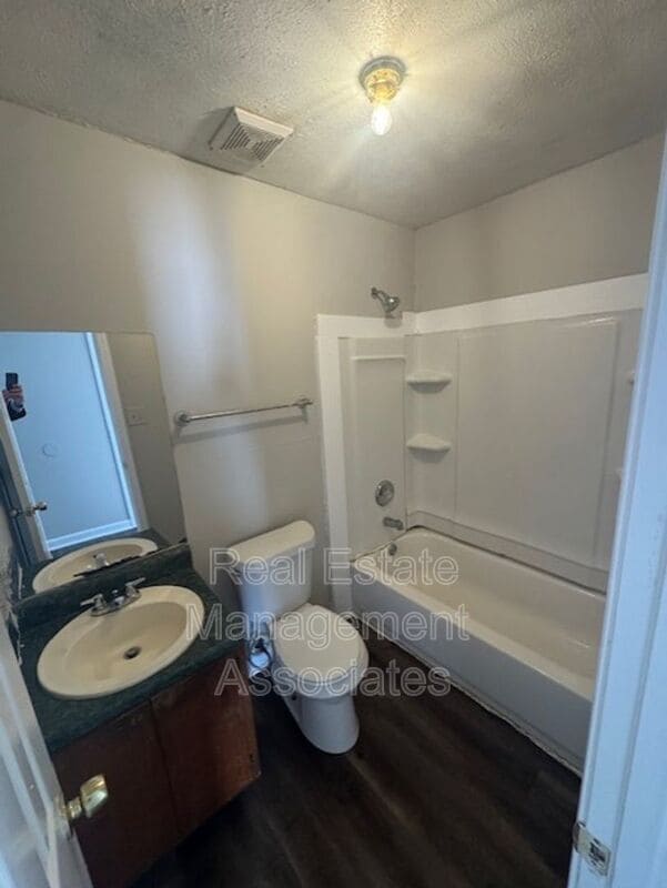 Photo - 405 E Central Ave