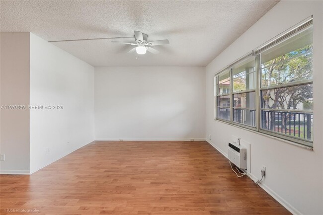 Photo - 13500 SW 1st St Unidad 206U