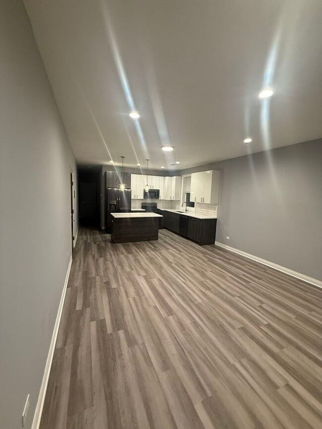 Photo - 4525 S Prairie Ave