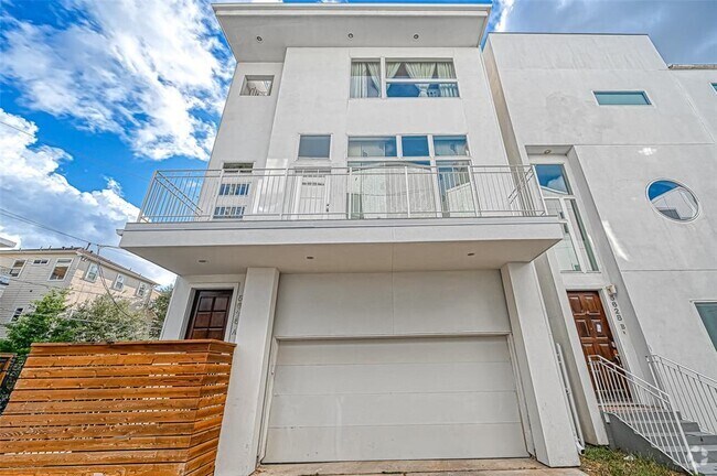 Building Photo - 5628 Kiam St Rental