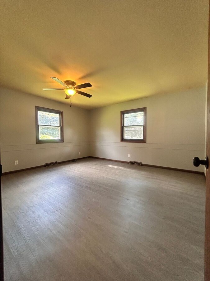 Photo - 1426 Cameron St Apartment Unit Lower