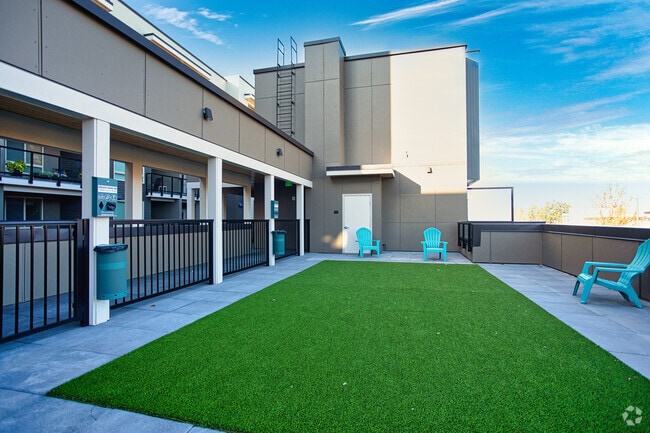 Photo - Bridgeview 125