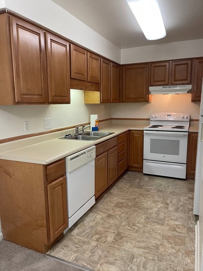 Photo - 600 Reusens Rd Unidad Waitlist