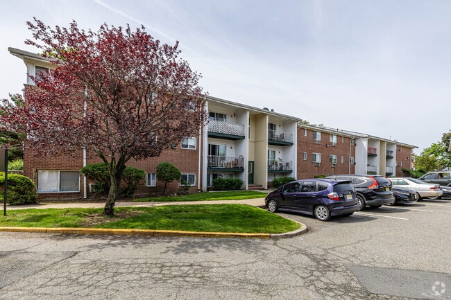 Photo - State Fayette Gardens