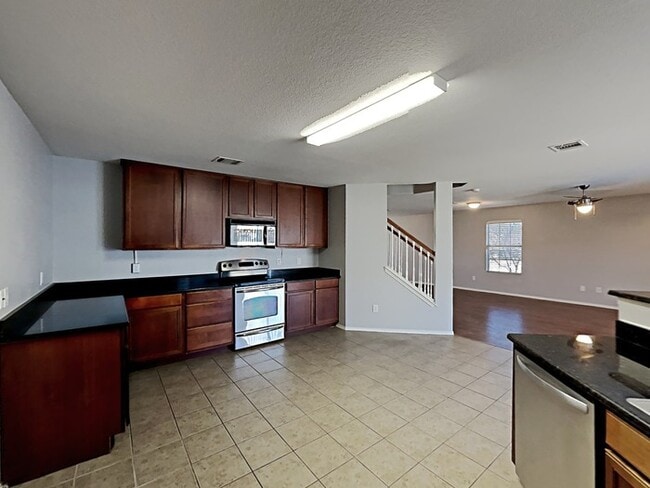 Photo - 2101 Franks St