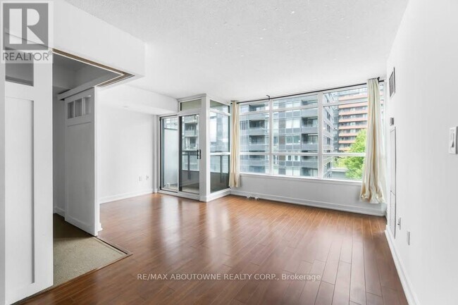 Photo - 8 Telegram Mews Unit 610