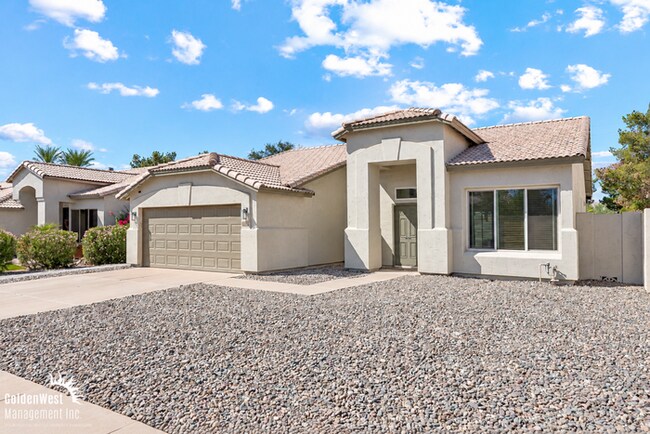 Photo - Beautiful 4Bdm 2Ba Home with Private Backyard in Gilbert!