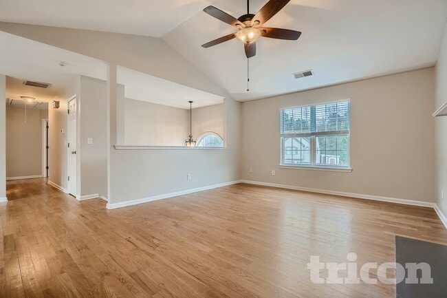 Photo - 3160 Brookfield Dr SW