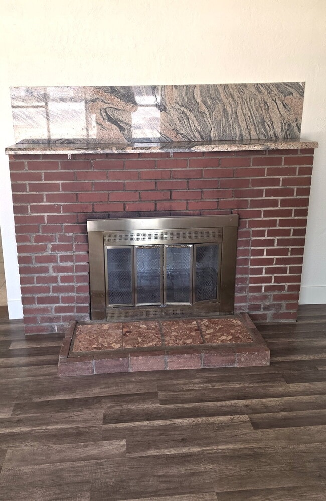Photo - CHARMING NORTH PHOENIX HOME WITH FIREPLACE AND BACKYARD