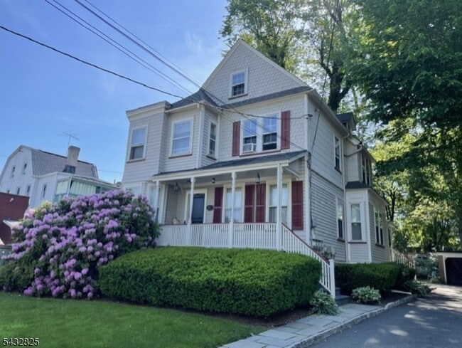 Building Photo - 67 Greenwood Ave Unit 5