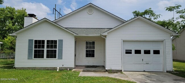 Building Photo - 1303 Navarro Loop Rental