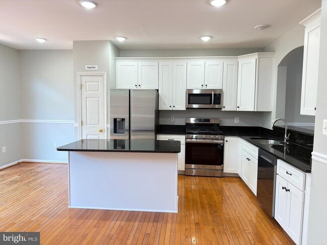 Building Photo - 14216 Legend Glen Ct