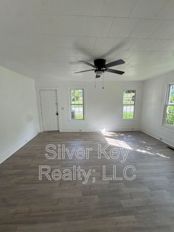 Photo - 307 Wabash St