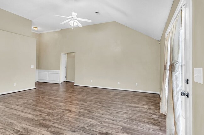 Photo - 3 Bedroom 2 Bathroom Home in Hampton Place...
