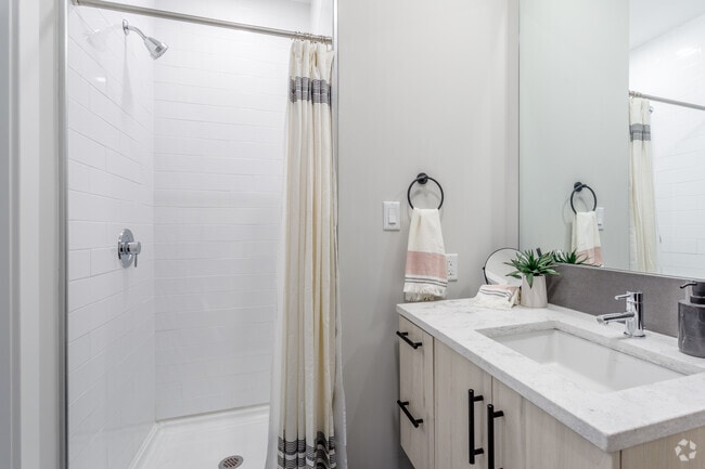 Studio, 1BA - 419 SF