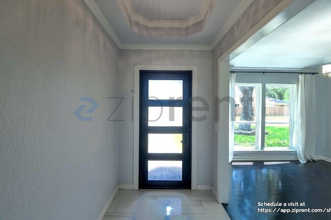 Photo - 1409 Creekside Dr