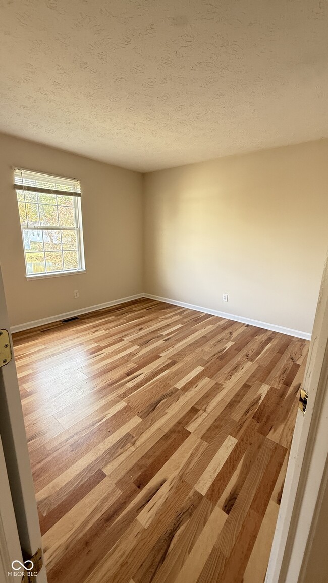 Photo - 2119 Galaxy Dr