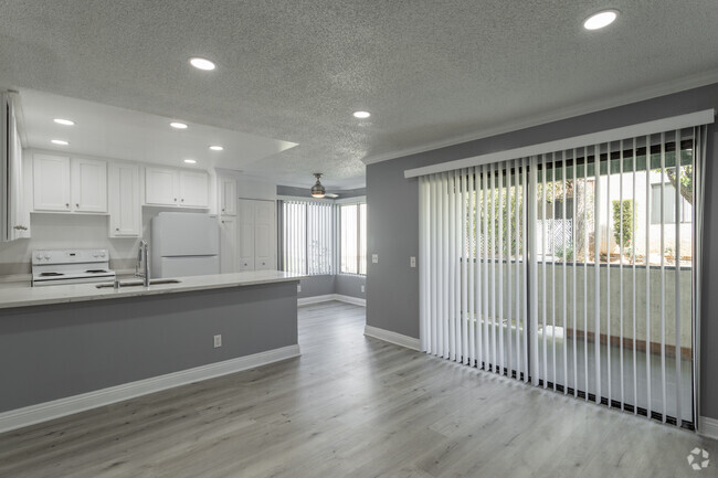 Interior Photo - Pebblebrook Apartments