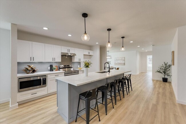 Photo - 215 N Jester Ave