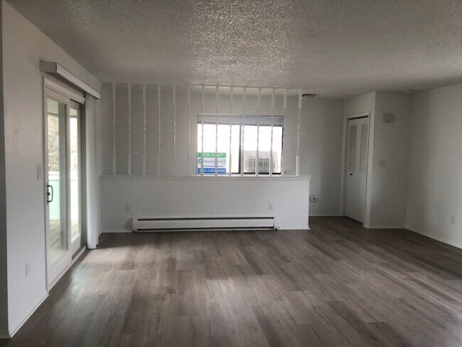 Photo - Renovated 3 Bed 2 Bath for Rent on Quiet &...
