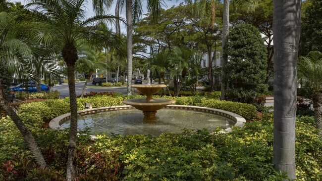 Doral West