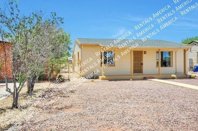 Photo - 1520 E Silver St