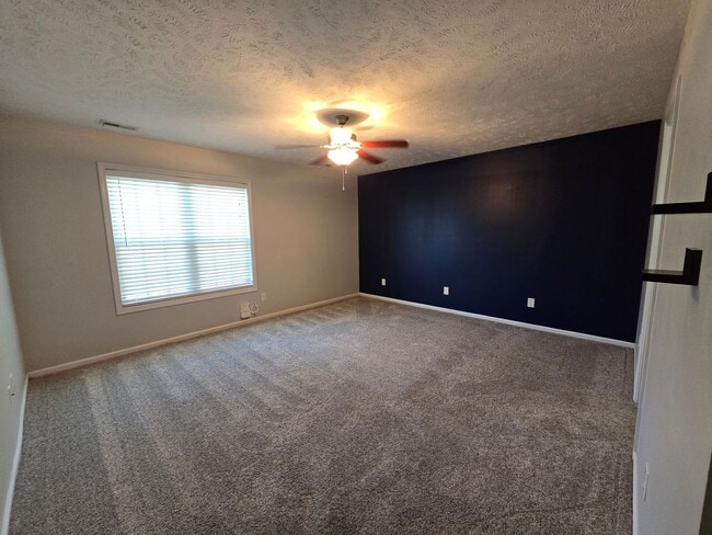 Photo - 362 Broad Dr