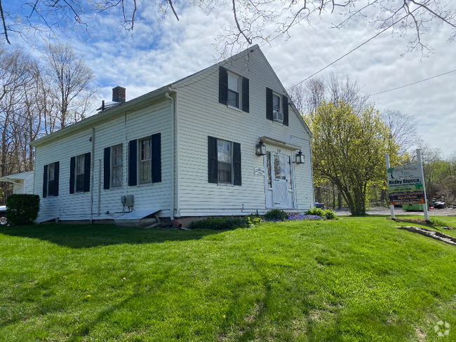 Building Photo - 110 Waterbury Rd Rental