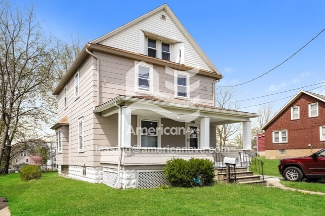 Photo - 2074 16th St SW