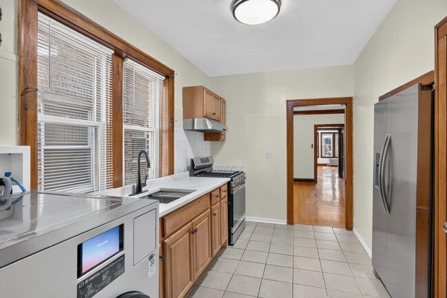 Photo - 7324 S Maplewood Ave