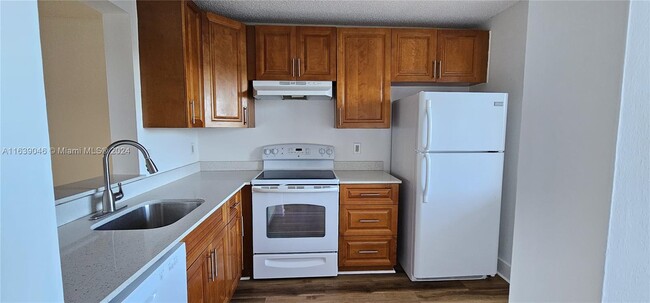 Photo - 8610 N Sherman Cir Condo Unit 501