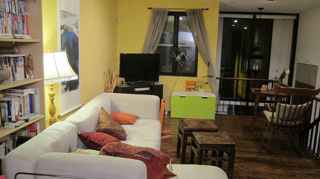 living room - 2126 Lombard St