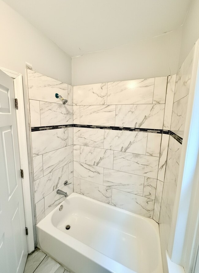 Photo - 6059 Kingsessing Ave Unit 1